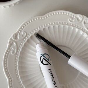 مسكرا جل حواجب